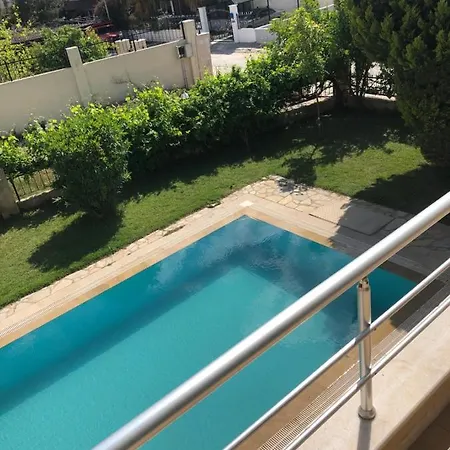Muestakil Havuzlu Villa Villa *