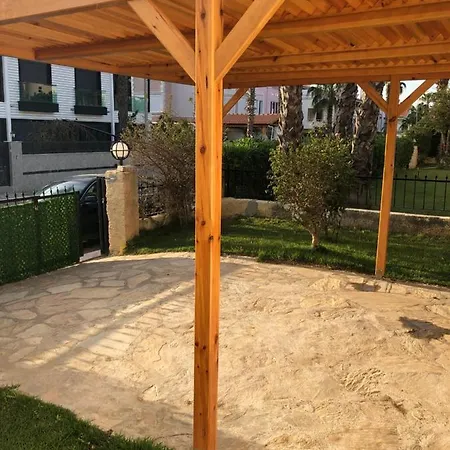Muestakil Havuzlu Villa * Belek