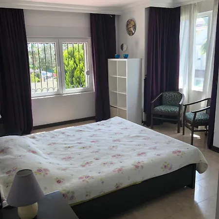 Villa Muestakil Havuzlu Villa
