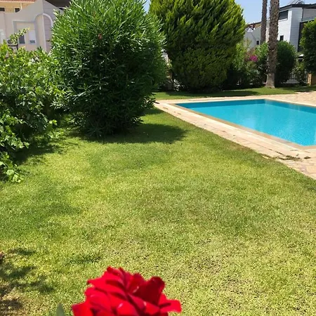 Villa Muestakil Havuzlu Villa